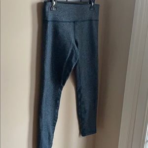 Lululemon mid rise , green legging size 10